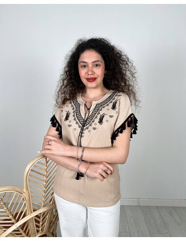 Krem Etnik Desen Nakışlı Püsküllü Bluz
